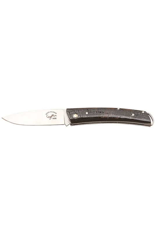 knifeleader-230817